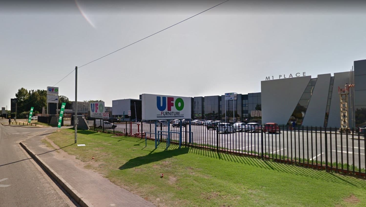 M1 Place UFO Erf 250 Eastgate Ext 3 - image 1