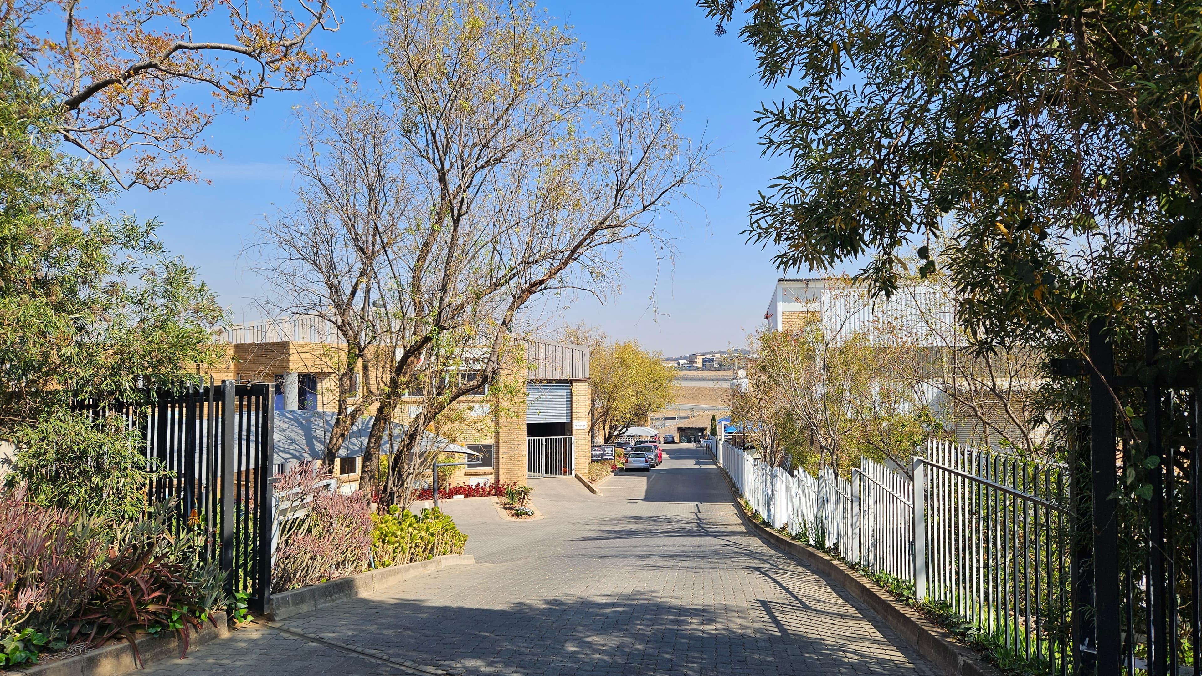 Erf 18 Kyalami Park - main image